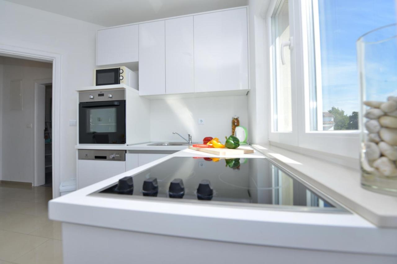 Apartments Verita Pakoštane Eksteriør bilde